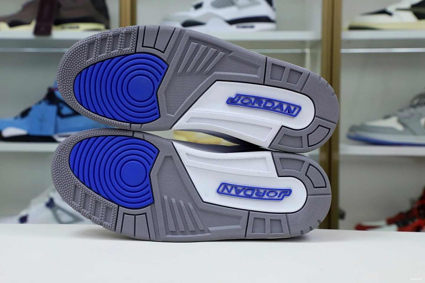 'RACER 3 (CT8532-145) BLUE' JORDAN AIR RETRO 0207